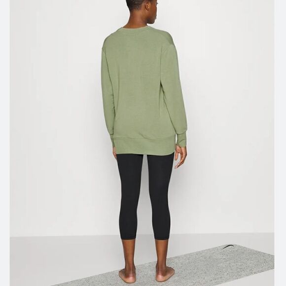 NWT Athleta Purana Plush V Neck Wrap Sweatshirt Top - Picture 2 of 10